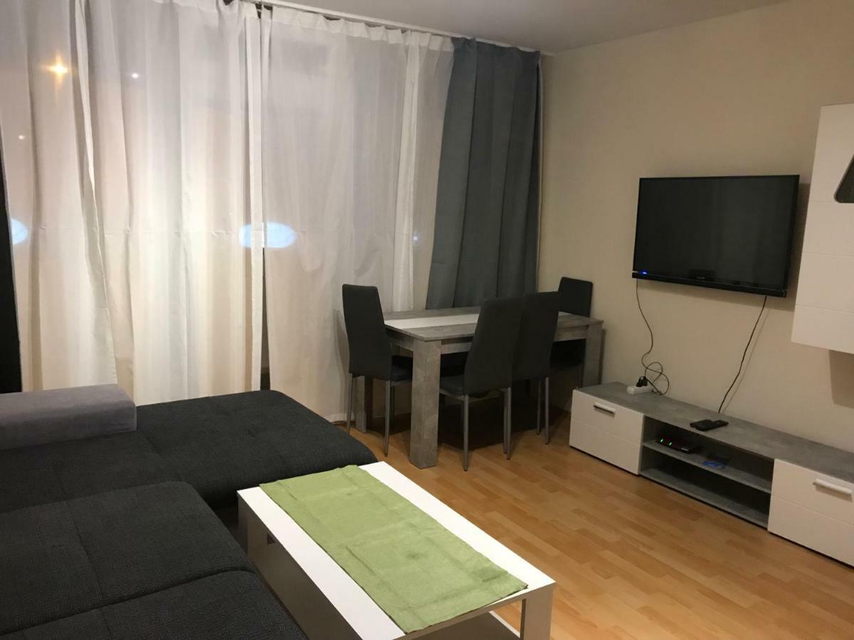 City Appartment Near Dusseldorf Mainstation! Экстерьер фото