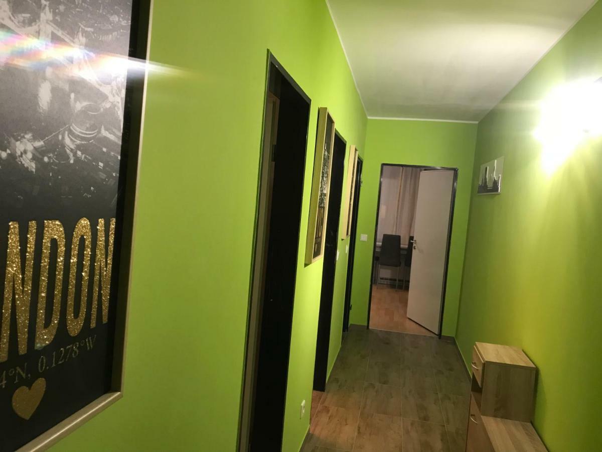 City Appartment Near Dusseldorf Mainstation! Экстерьер фото